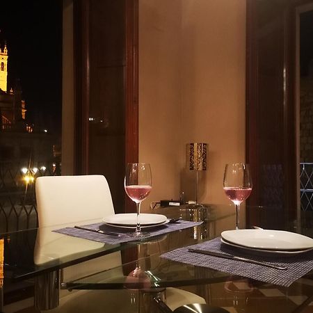 Luxury Apartment With Views To Alcazar, Cathedral And Giralda. Севілья Екстер'єр фото