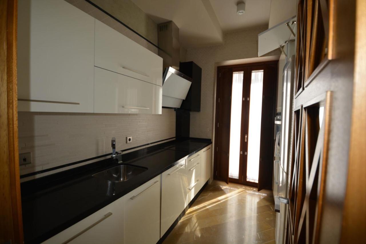 Luxury Apartment With Views To Alcazar, Cathedral And Giralda. Севілья Екстер'єр фото