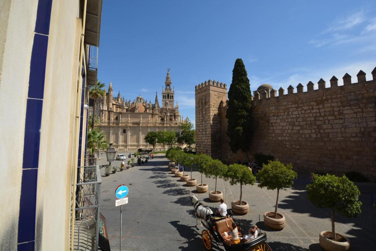 Luxury Apartment With Views To Alcazar, Cathedral And Giralda. Севілья Екстер'єр фото