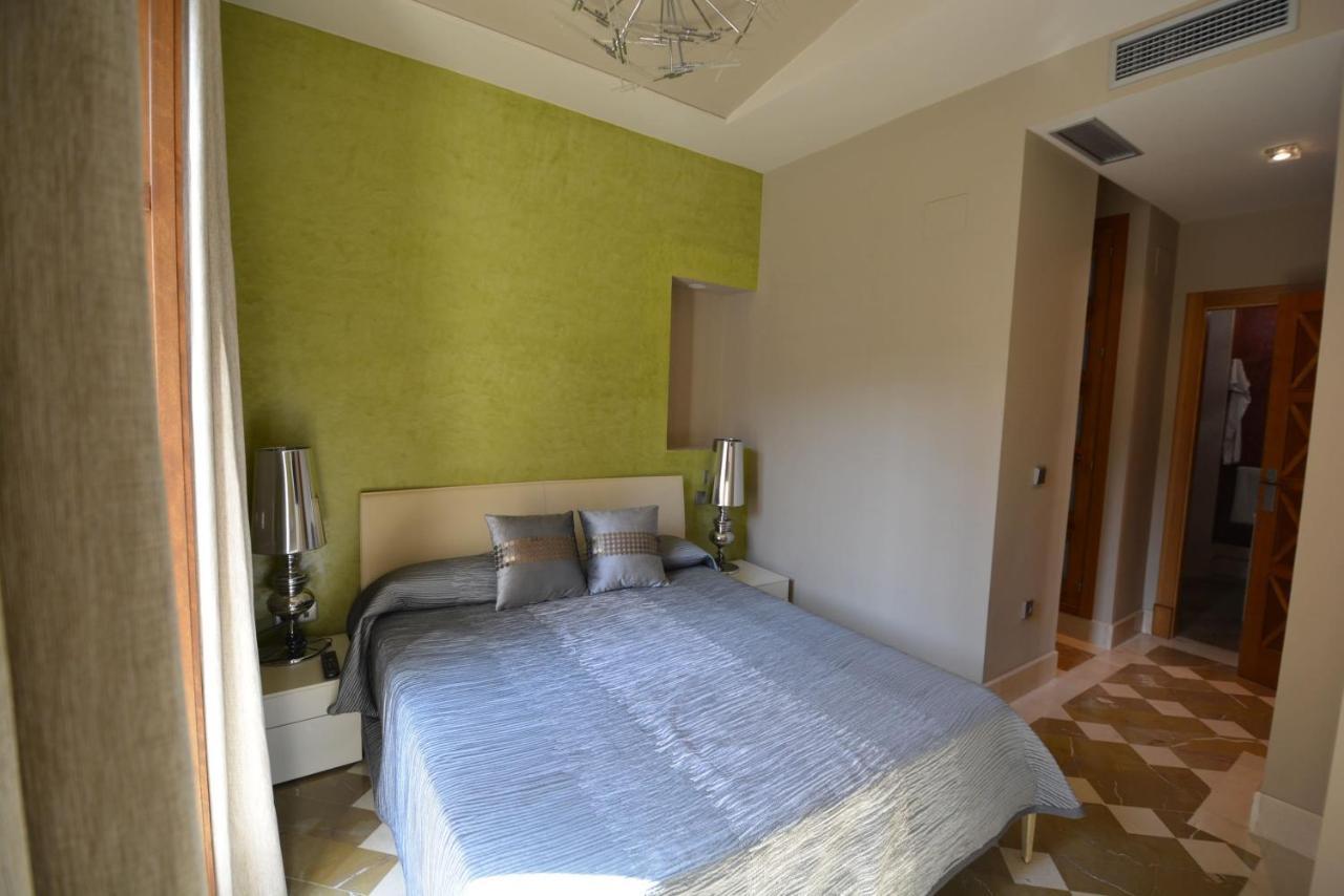 Luxury Apartment With Views To Alcazar, Cathedral And Giralda. Севілья Екстер'єр фото