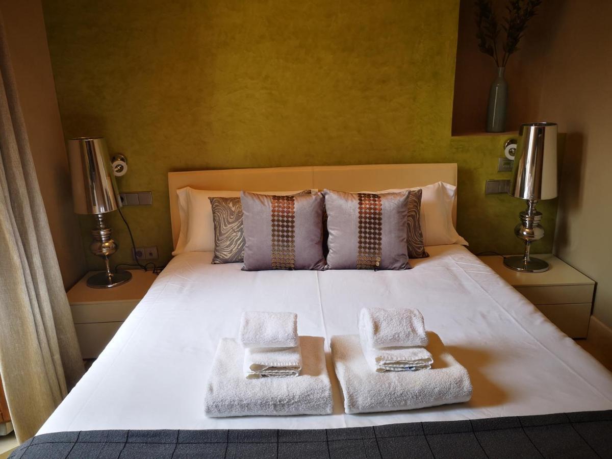 Luxury Apartment With Views To Alcazar, Cathedral And Giralda. Севілья Екстер'єр фото